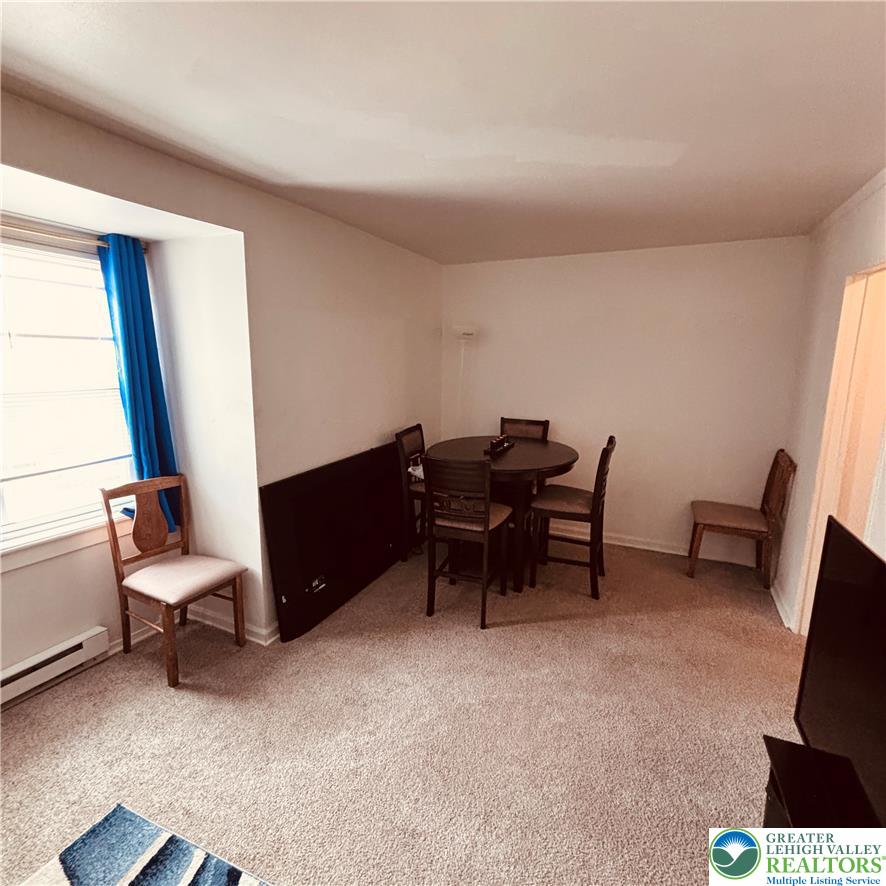 34 Penn Street South Property Photo 12