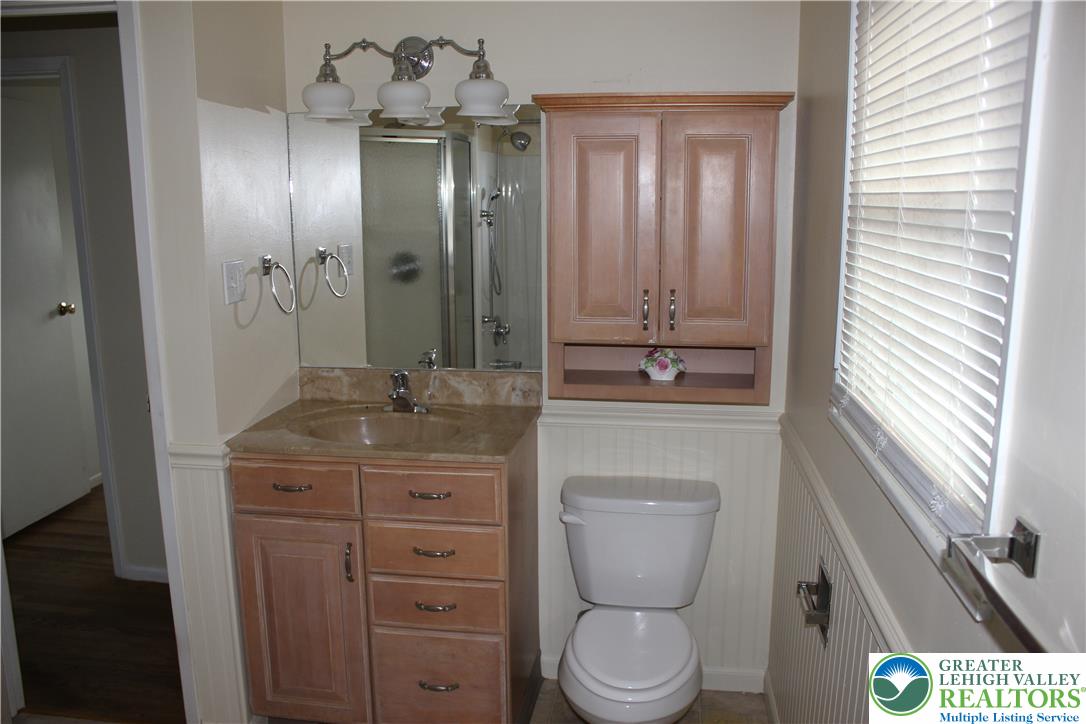 2104 Pinehurst Road Property Photo 8