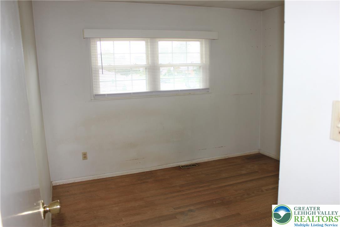 2104 Pinehurst Road Property Photo 13