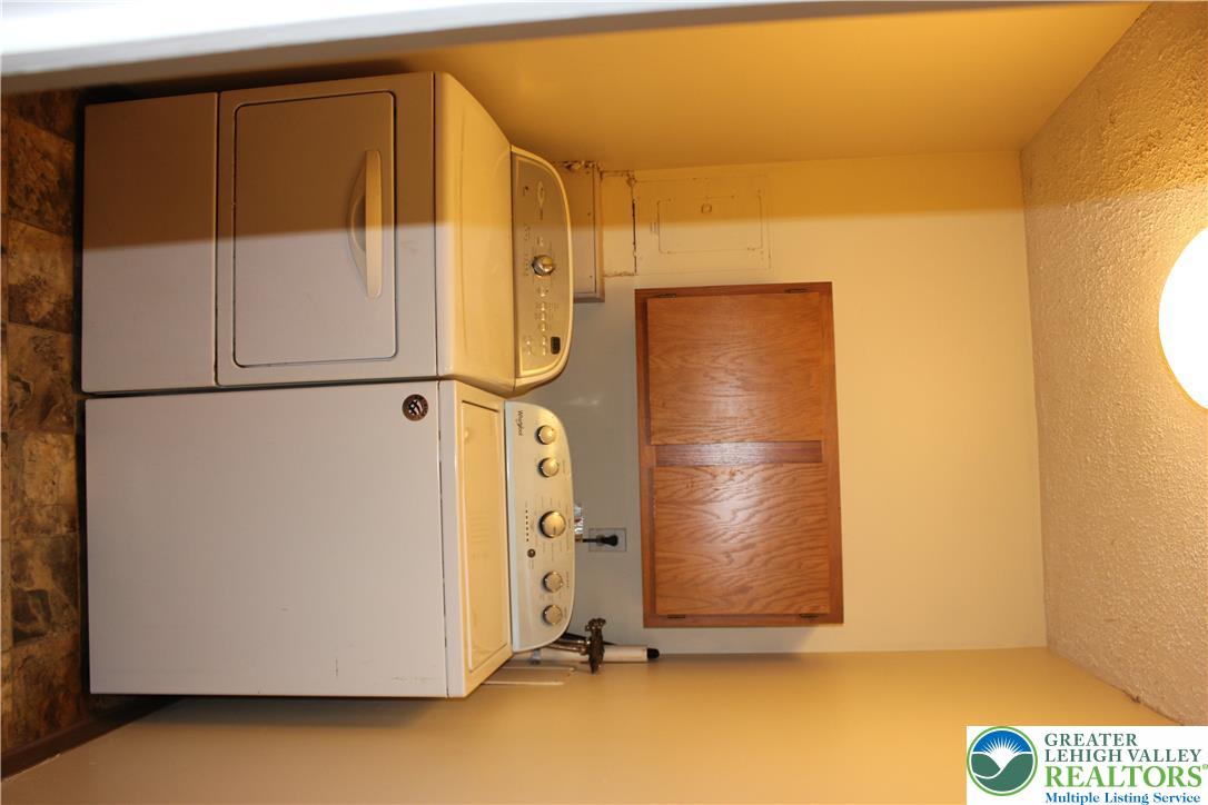 2104 Pinehurst Road Property Photo 23