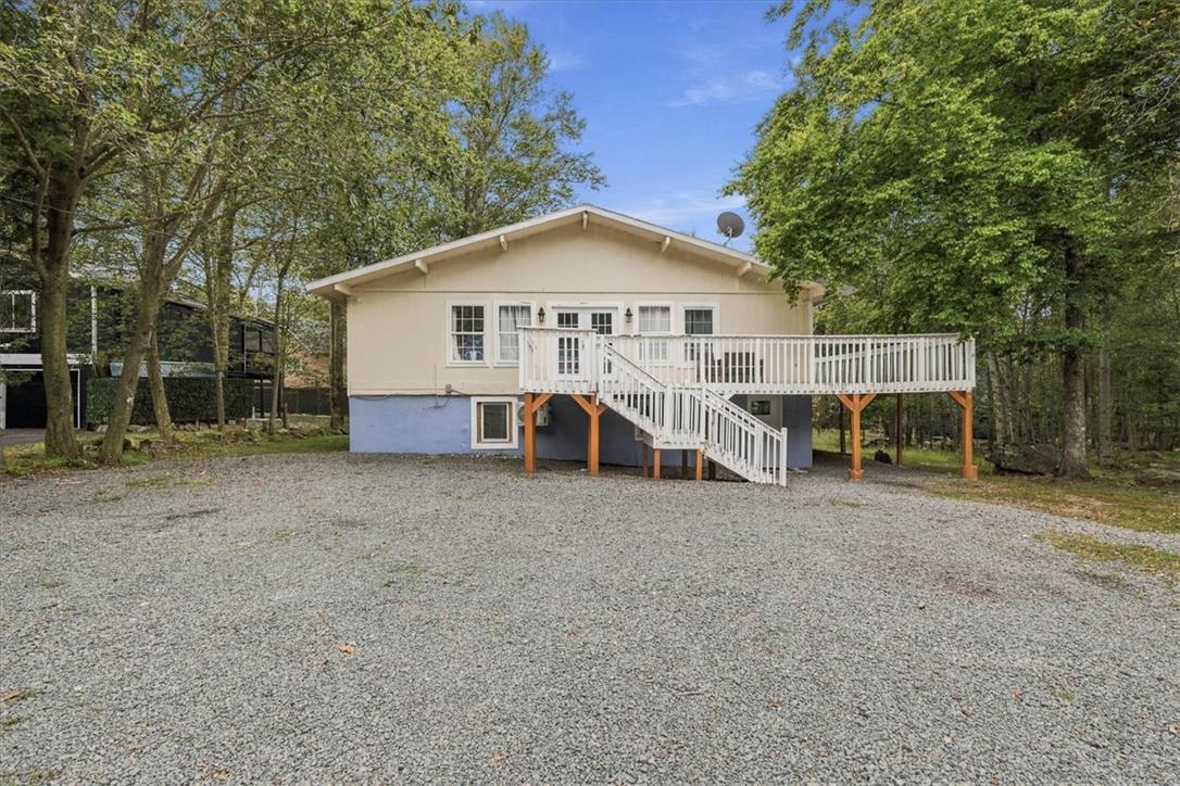 1042 Country Place Drive Property Photo 1
