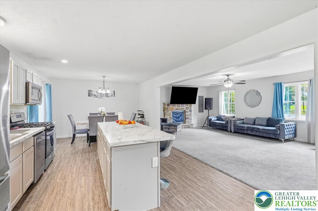 425 Scotch Pine Drive Property Photo 23