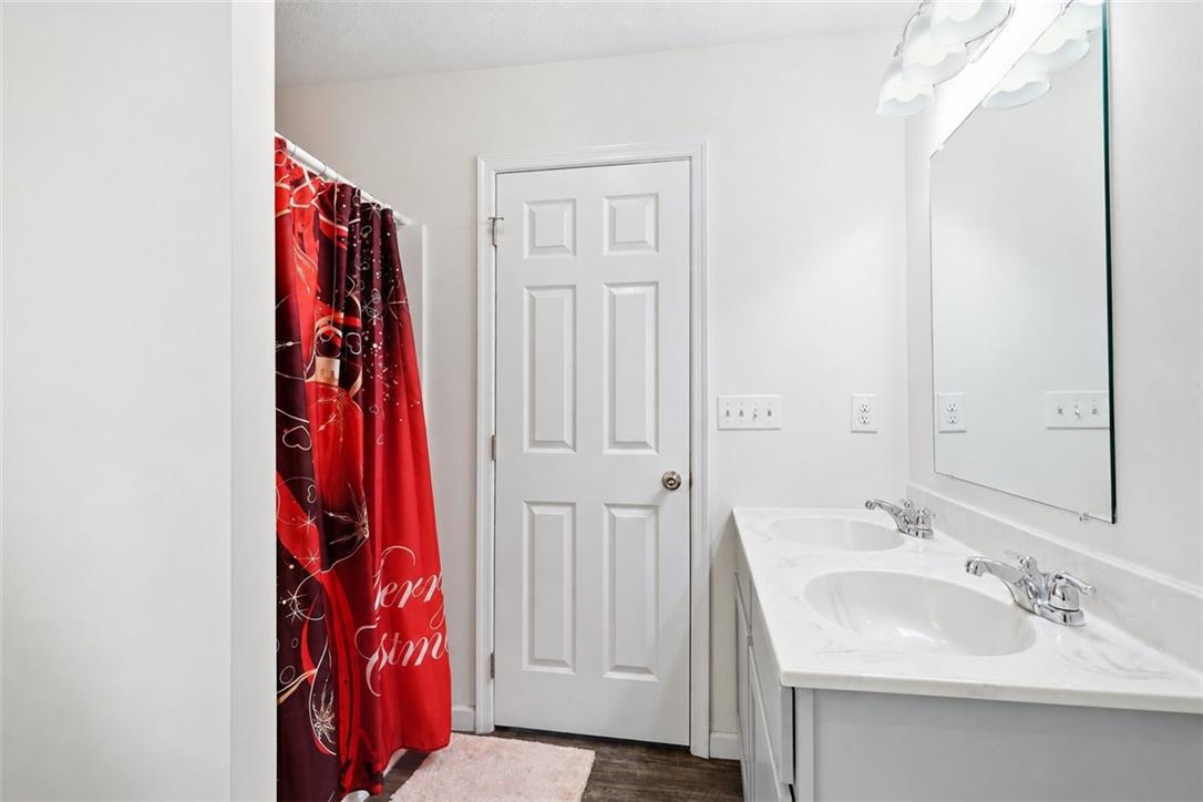 425 Scotch Pine Drive Property Photo 34