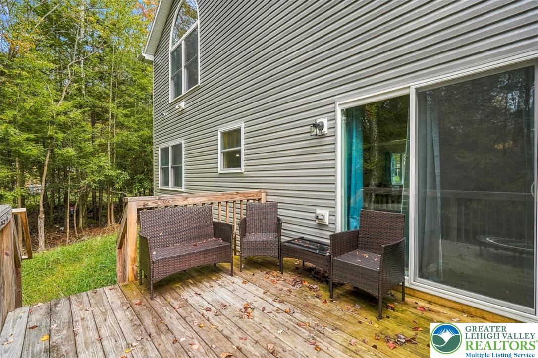 425 Scotch Pine Drive Property Photo 47