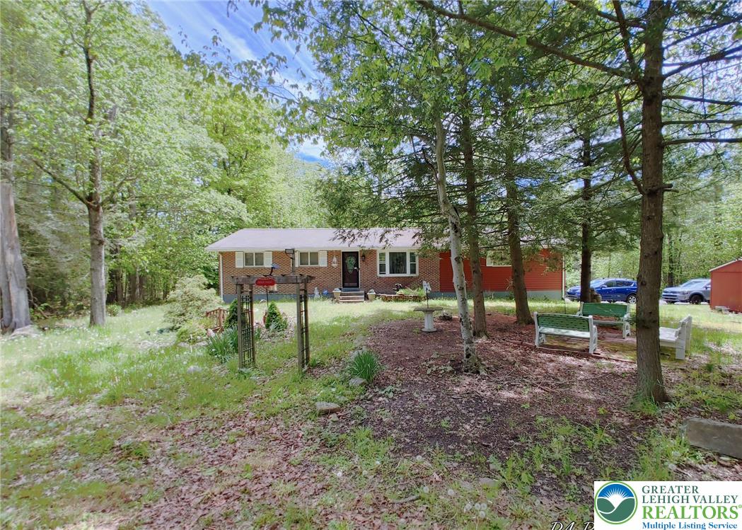 105 Tulip Trail Property Photo 1