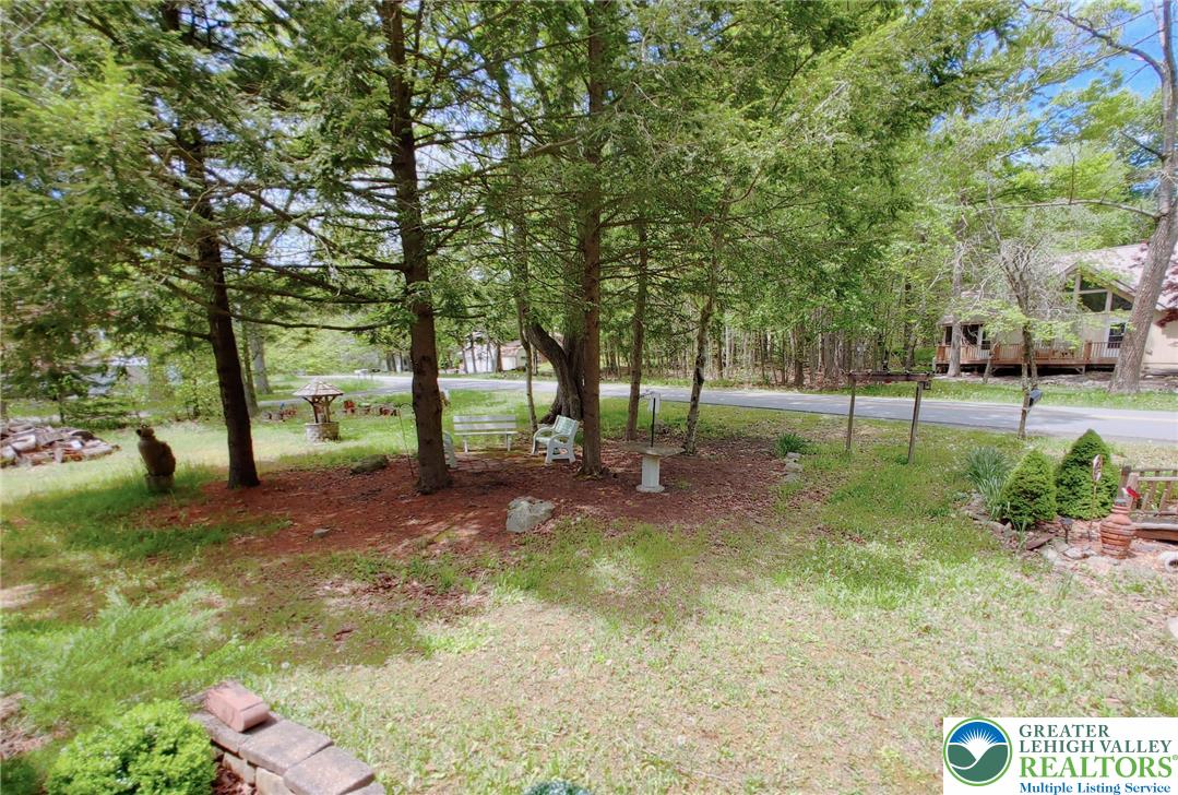 105 Tulip Trail Property Photo 9
