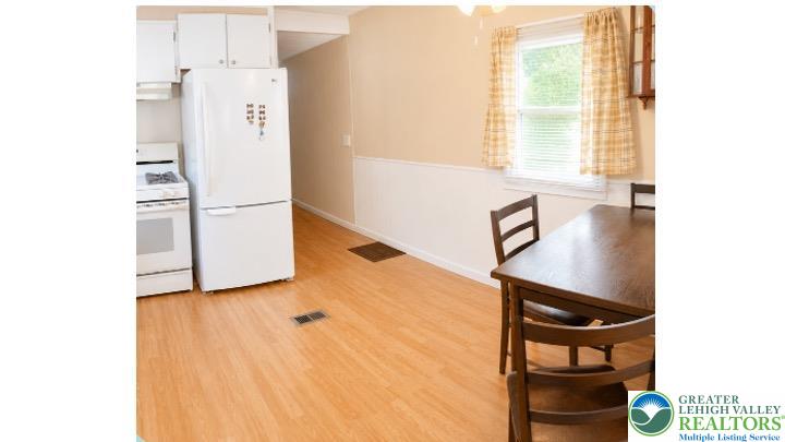1190 Grange Road O4 Property Photo 10
