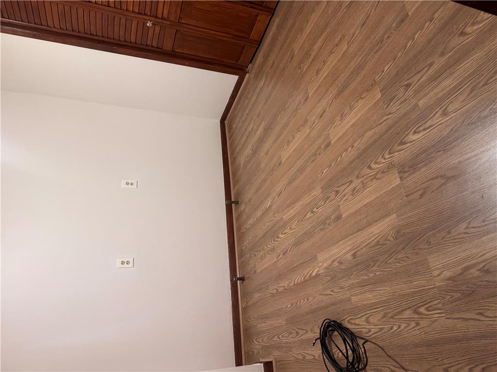 1044 Fullerton Avenue Property Photo 15