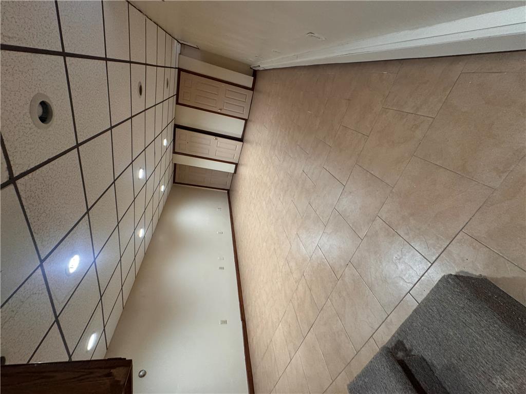 1044 Fullerton Avenue Property Photo 24