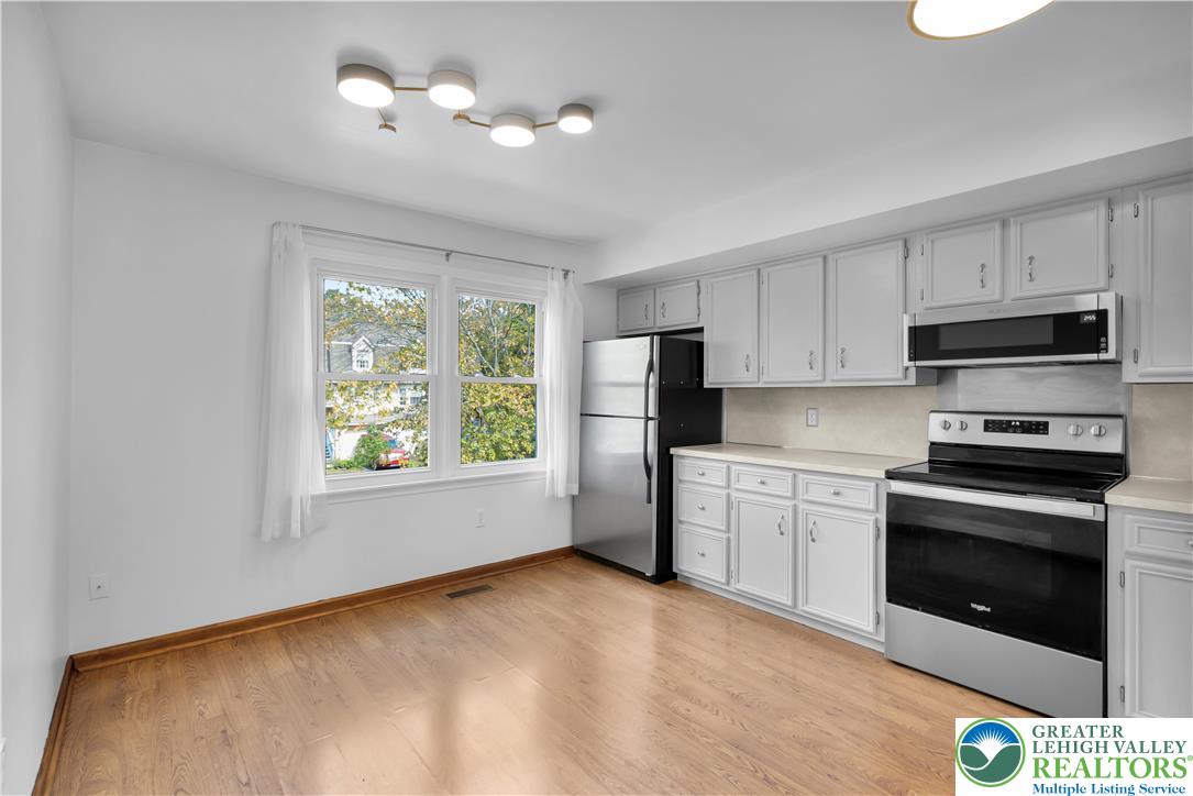 5477 Grace Avenue Property Photo 7