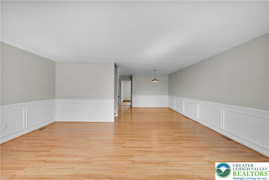 5477 Grace Avenue Property Photo 9
