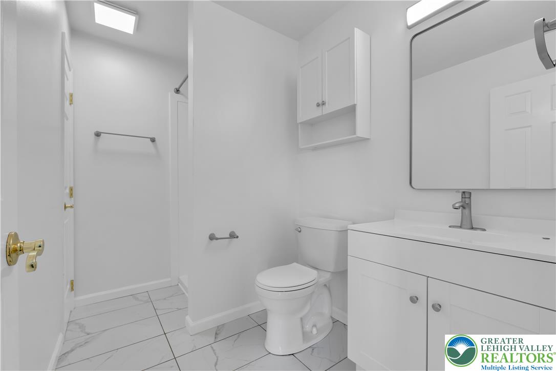 5477 Grace Avenue Property Photo 18