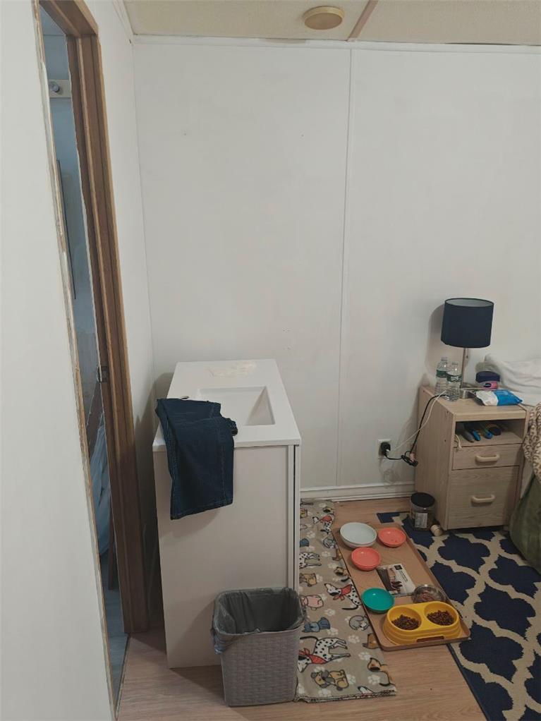 26 Smoke Signal Property Photo 25