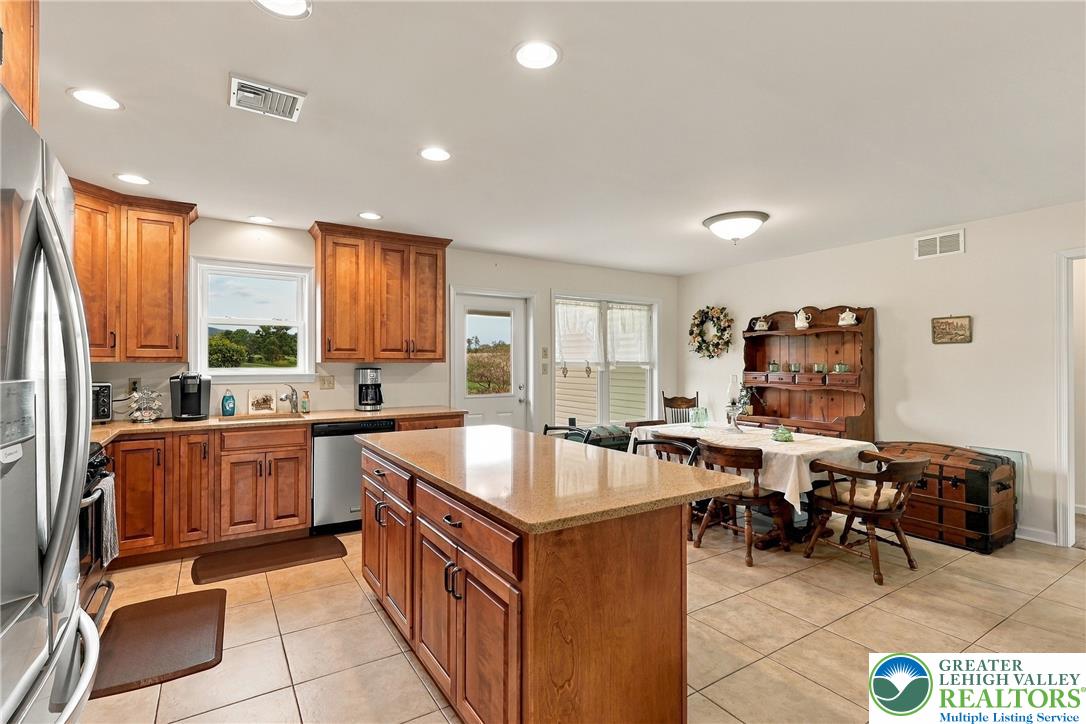8943 Slateville Road Property Photo 4