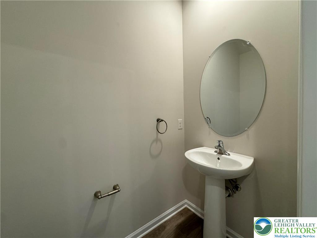 1201 Martin Road Property Photo 9