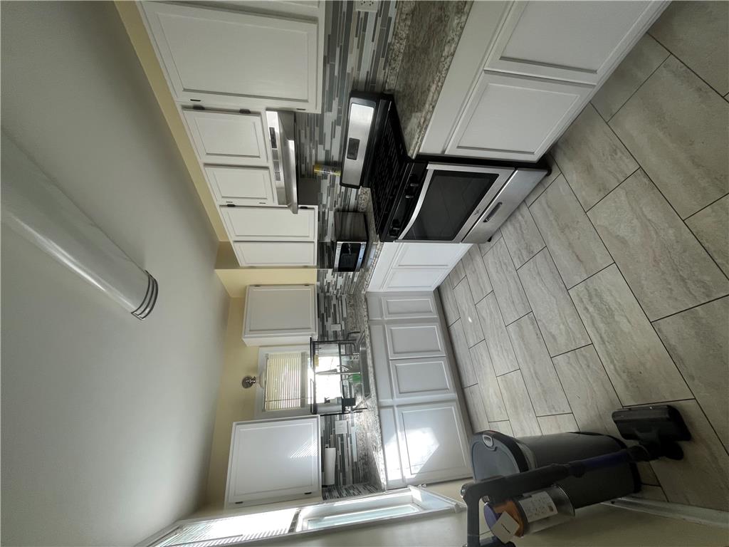 663 Spring Garden Street Property Photo 7