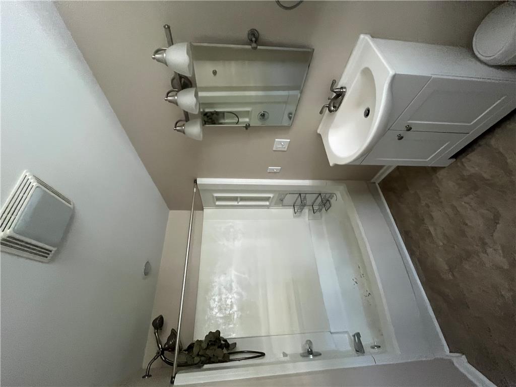 663 Spring Garden Street Property Photo 13