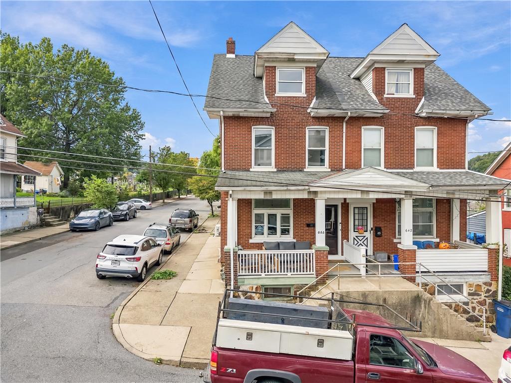 644 Fiot Avenue Property Photo 4