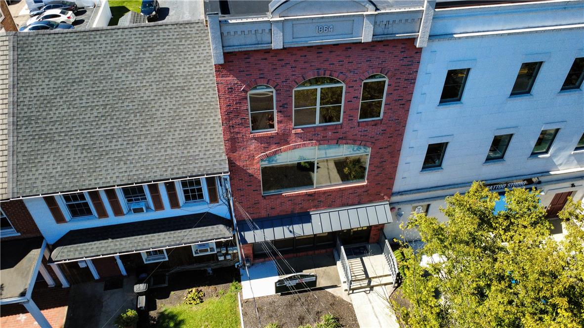 187 Main Street 200 Property Photo 2