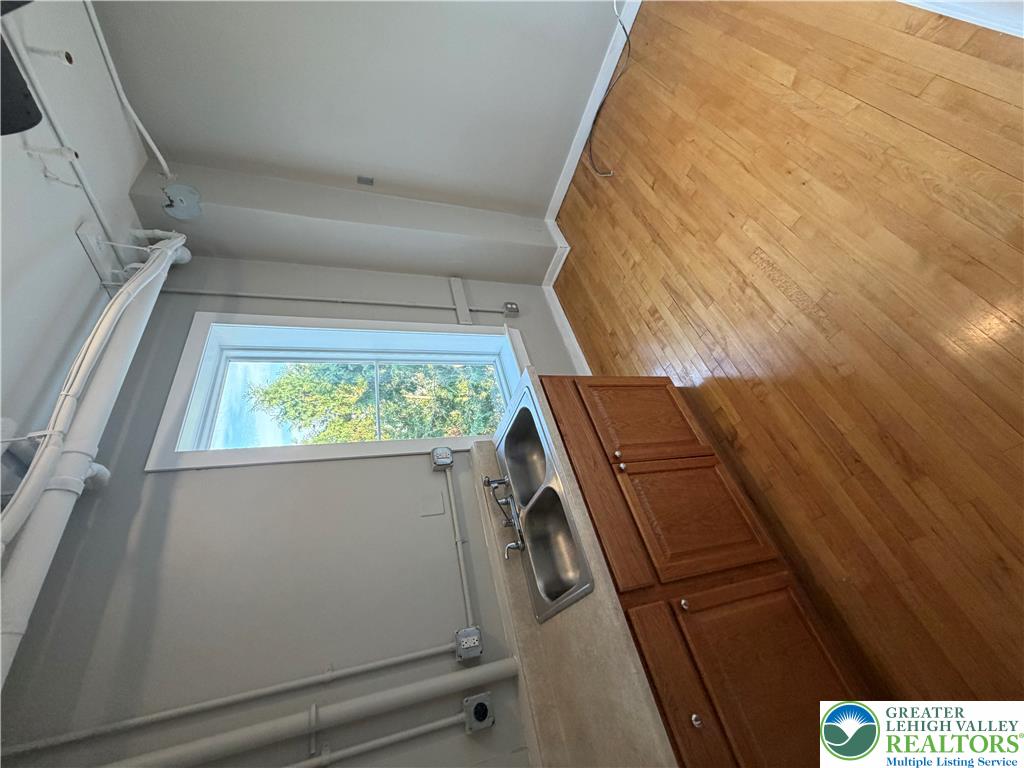 187 Main Street 200 Property Photo 9