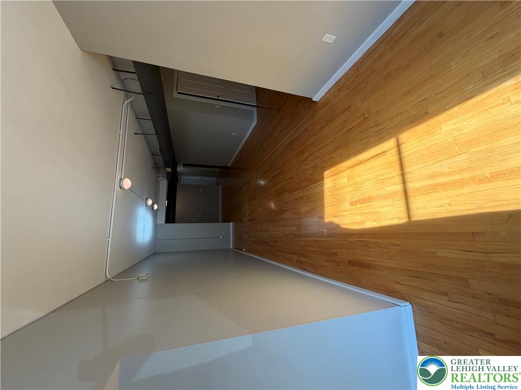 187 Main Street 200 Property Photo 11