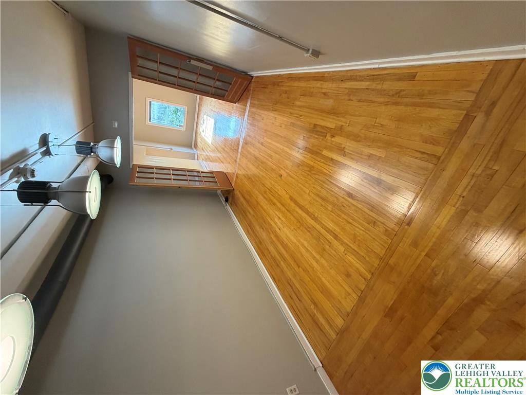 187 Main Street 200 Property Photo 15