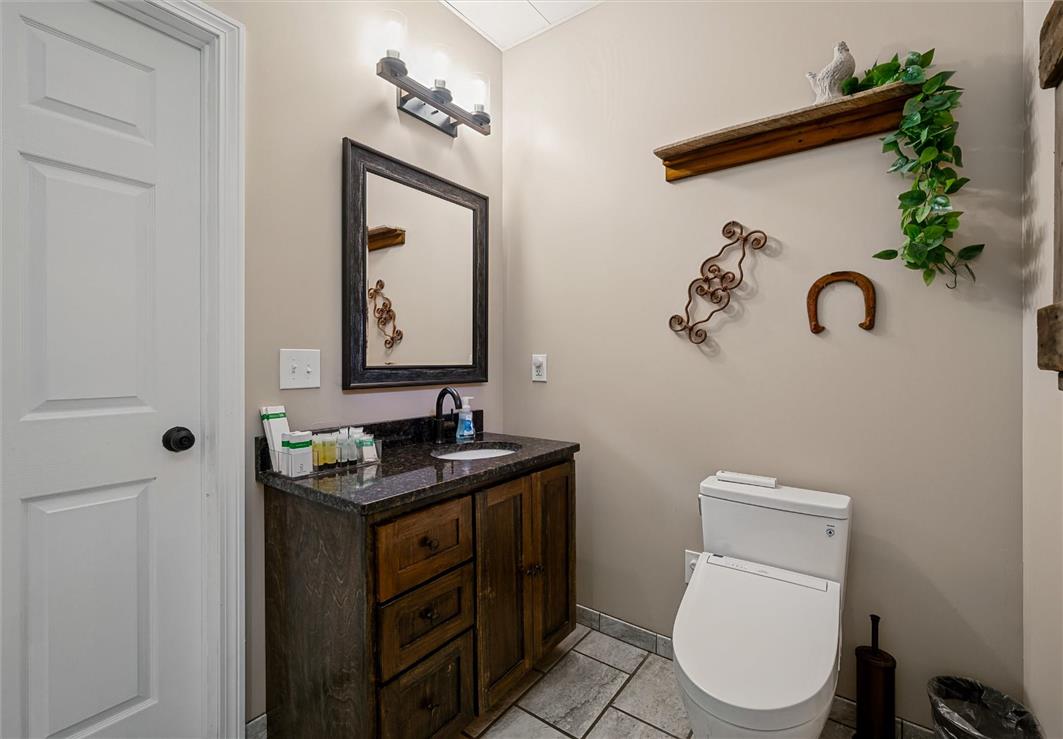 12 Old Farm Road Property Photo 42