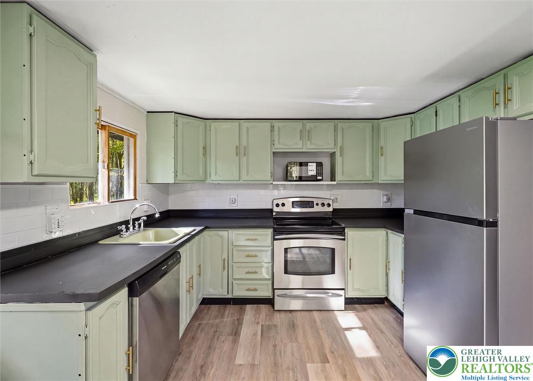 154 Squaw Trail Property Photo 6