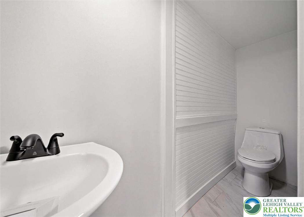 154 Squaw Trail Property Photo 10