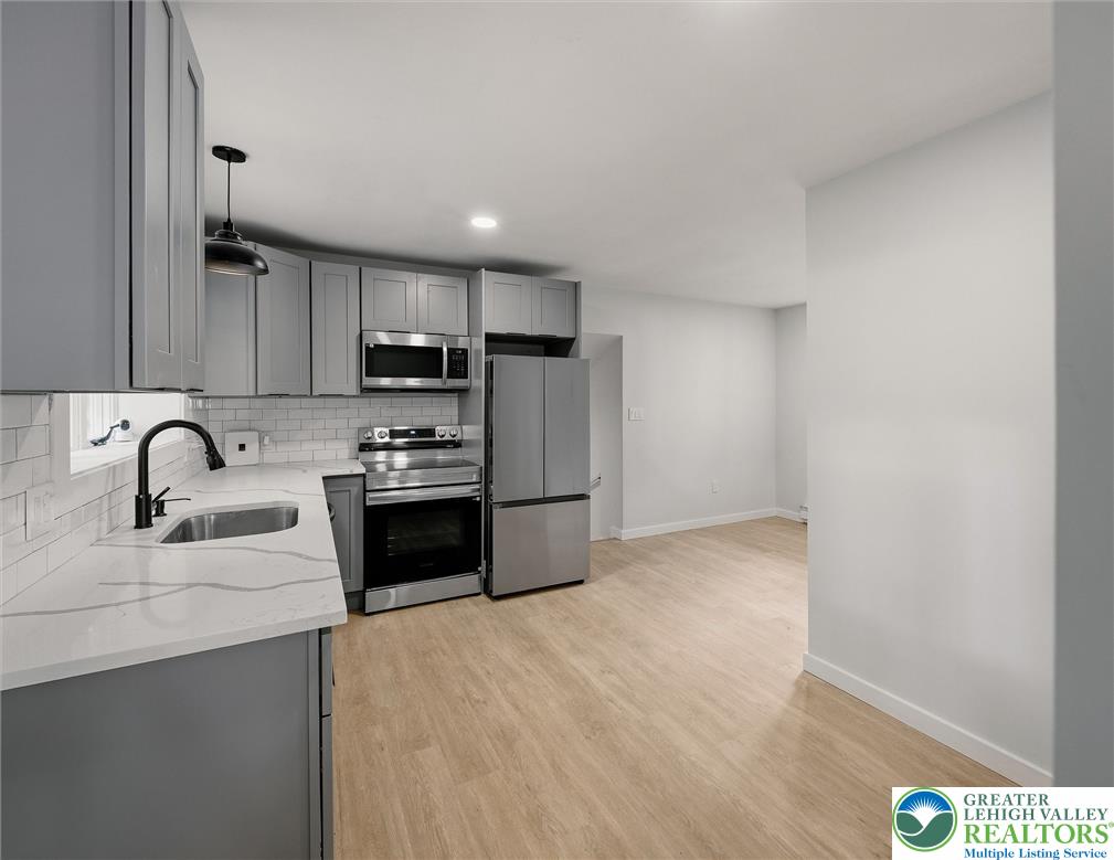 348 Carnation Road Property Photo 7