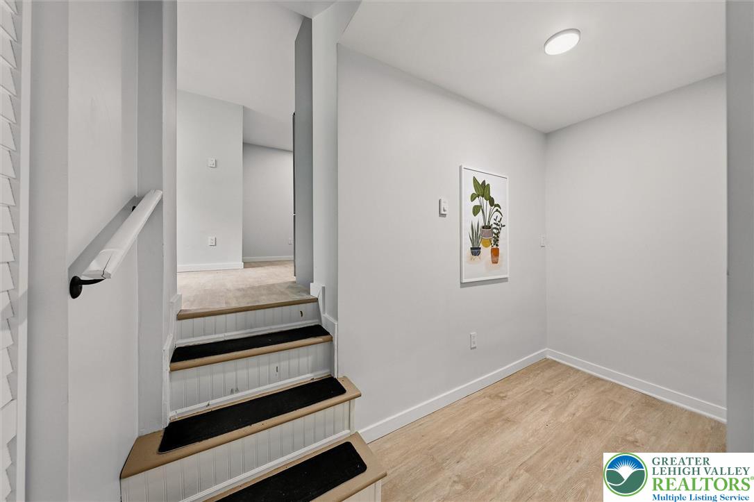 348 Carnation Road Property Photo 13