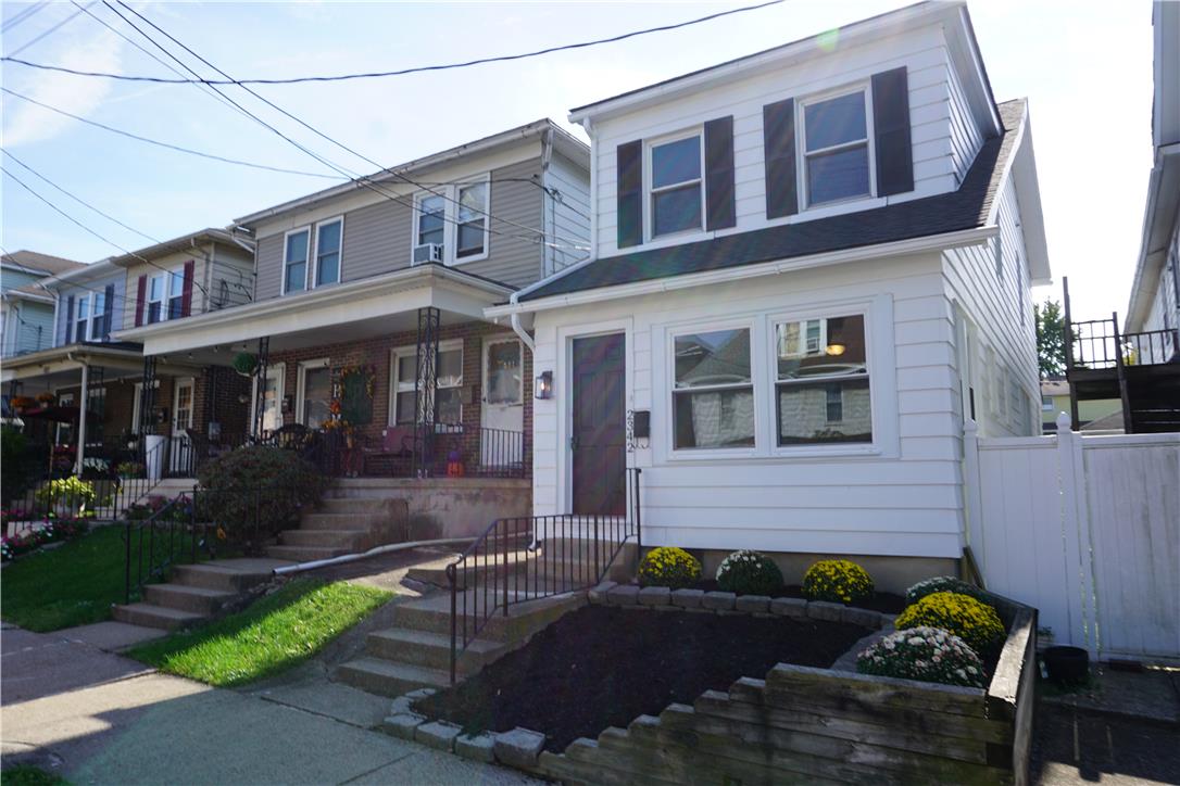 2342 Forest Street Property Photo 2