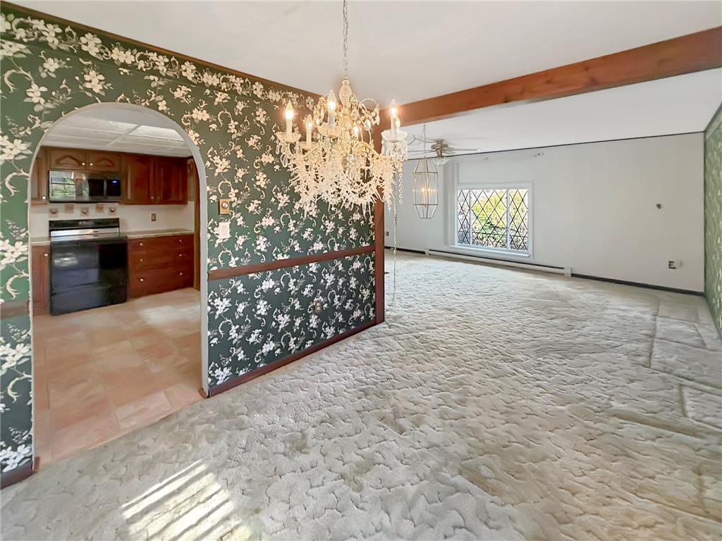 7672 Hilltop Court Property Photo 8