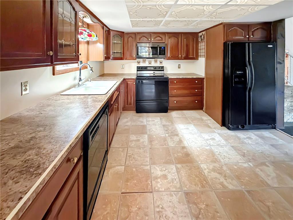 7672 Hilltop Court Property Photo 10