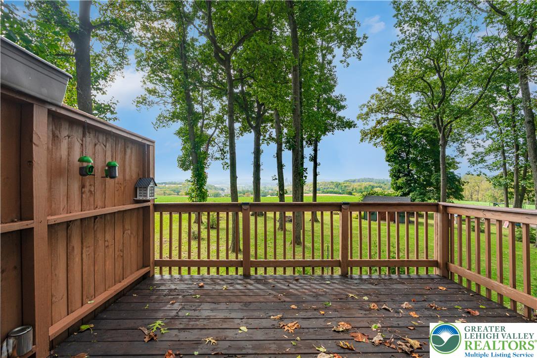 2569 Woods Edge Road Property Photo 28