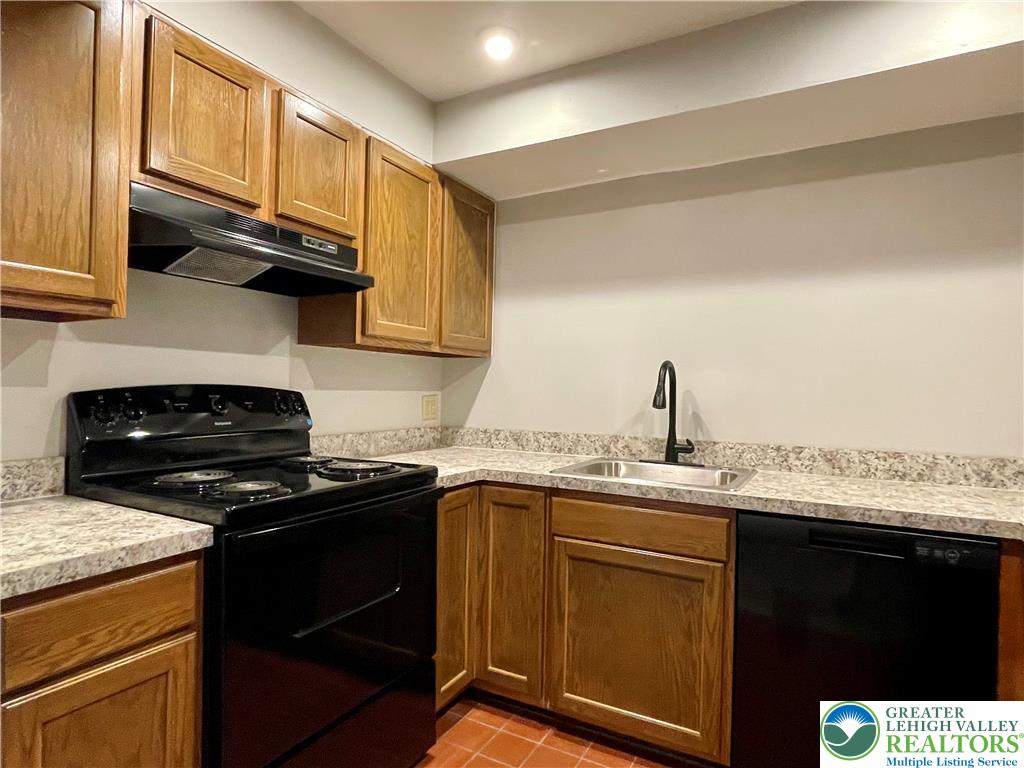 101 Race Street 217 Property Photo 3