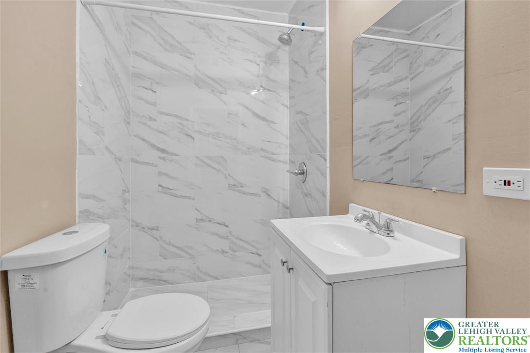 411 Gordon Street Property Photo 5