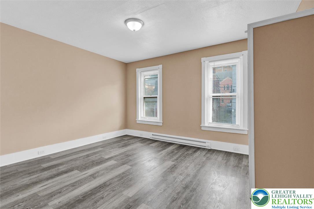 411 Gordon Street Property Photo 9