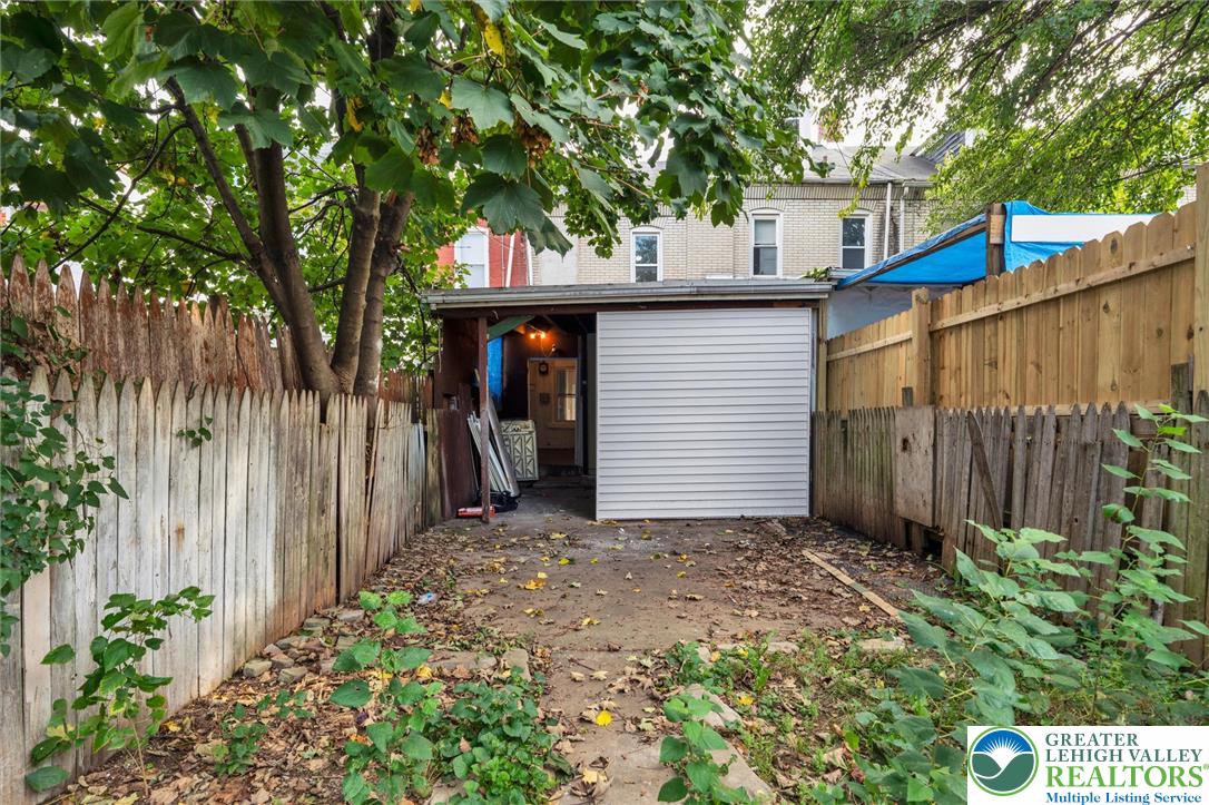 411 Gordon Street Property Photo 14