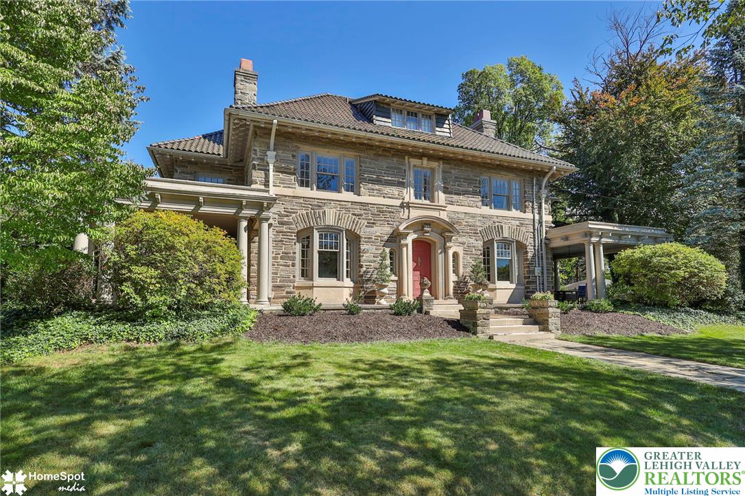 611 Cattell Street Property Photo 1
