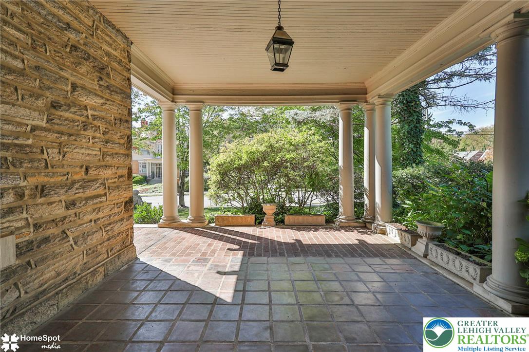611 Cattell Street Property Photo 11