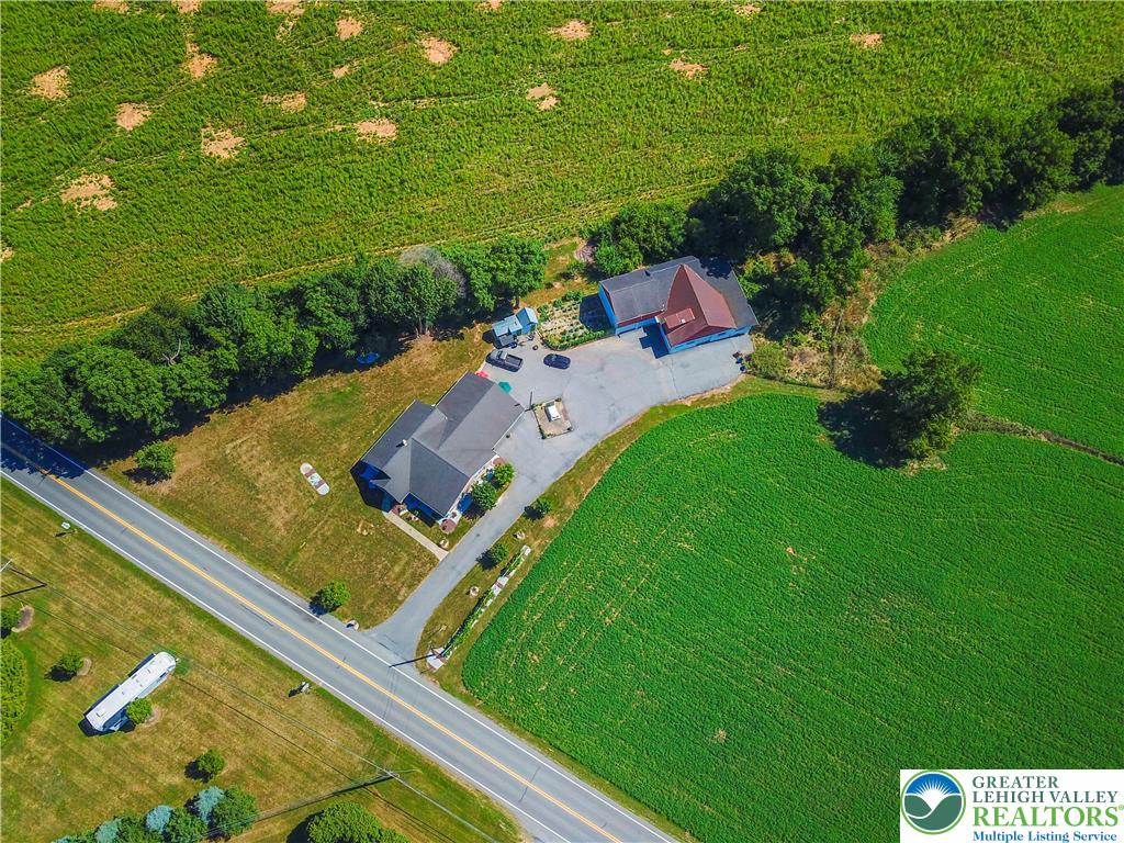 578 Daniels Road Property Photo 8