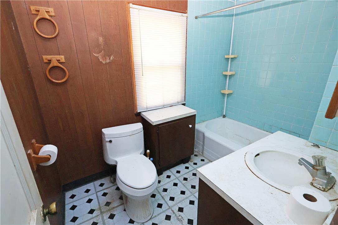 5740 Beverly Hills Road Property Photo 11