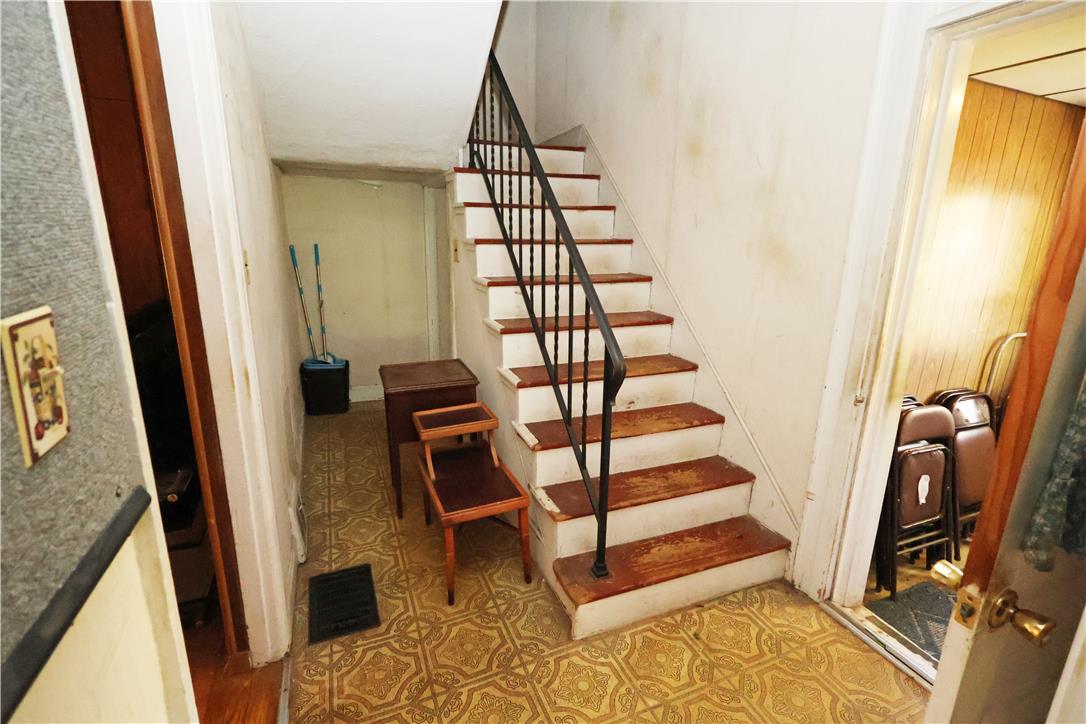 5740 Beverly Hills Road Property Photo 12