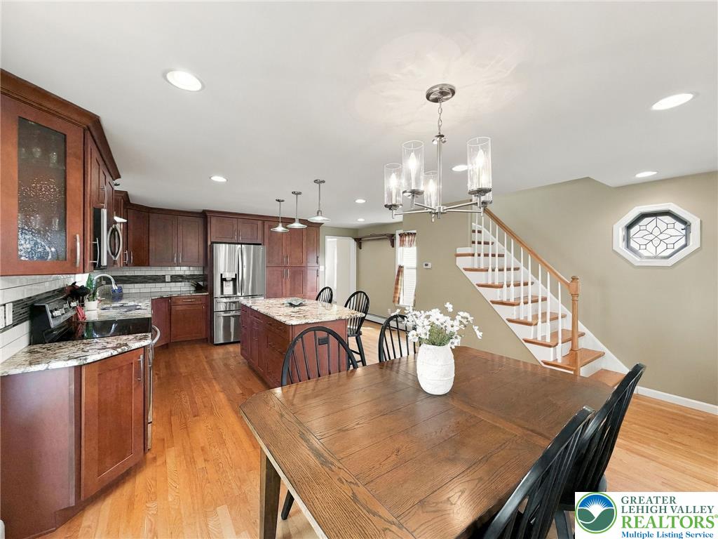 1873 Whitehall Avenue Property Photo 9