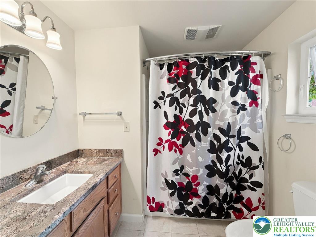 1873 Whitehall Avenue Property Photo 13