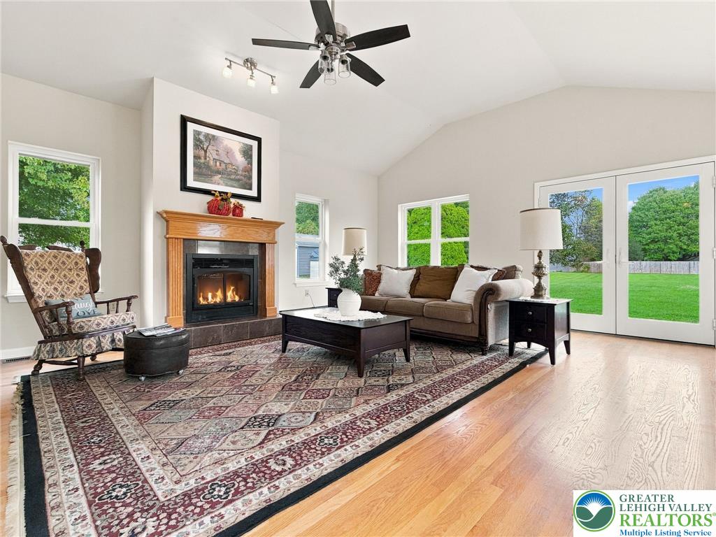 1873 Whitehall Avenue Property Photo 14