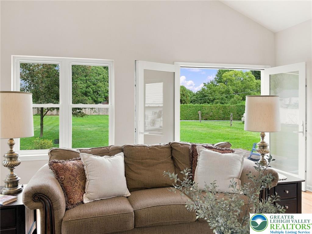 1873 Whitehall Avenue Property Photo 16