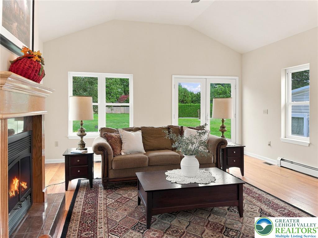 1873 Whitehall Avenue Property Photo 17