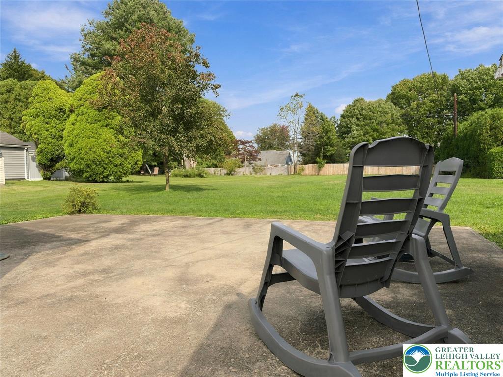 1873 Whitehall Avenue Property Photo 31
